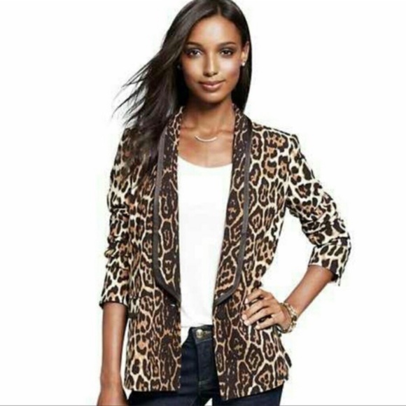 Juicy Couture Flowing Leopard Blazer - Picture 5 of 15